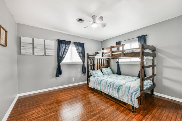 728 7th Street, Galveston, TX 77550