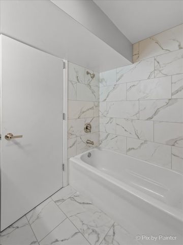 6802 S Champlain Avenue, Chicago, IL 60637