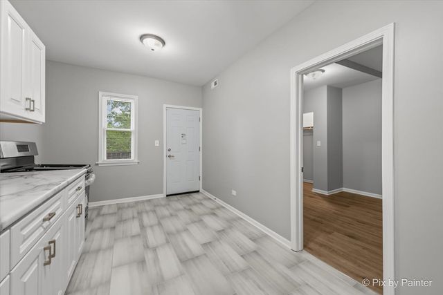 6802 S Champlain Avenue, Chicago, IL 60637