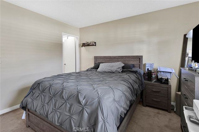 9055 Elm Avenue, Fontana, CA 92335