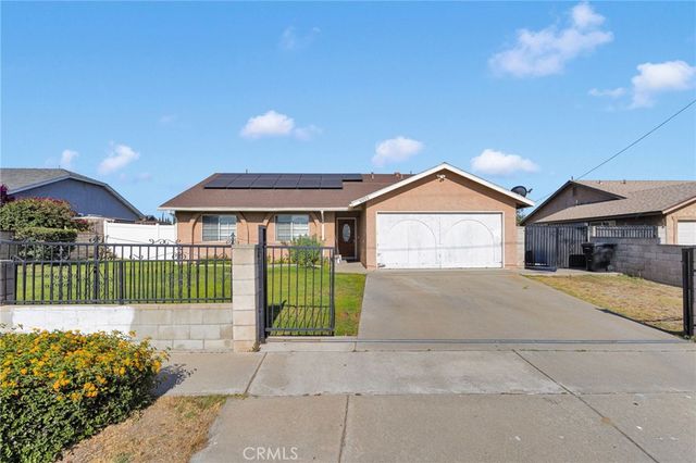 9055 Elm Avenue, Fontana, CA 92335