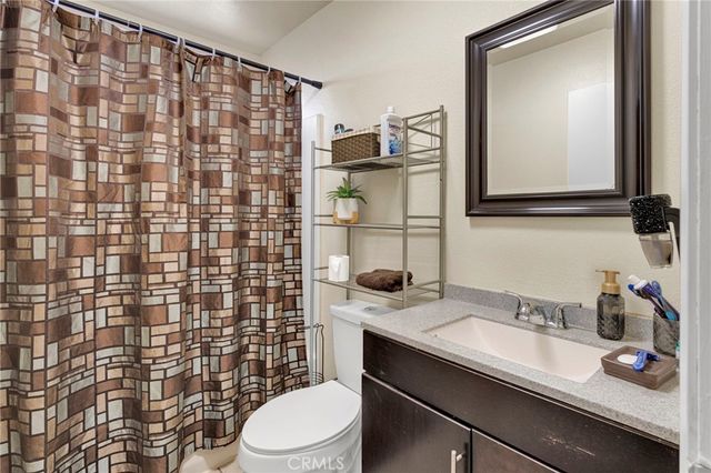 9055 Elm Avenue, Fontana, CA 92335