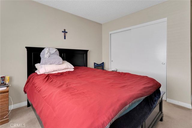 9055 Elm Avenue, Fontana, CA 92335