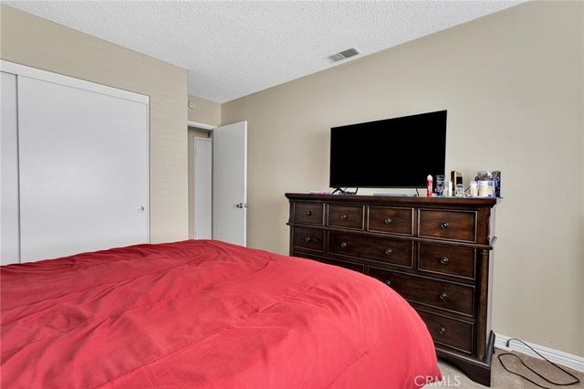 9055 Elm Avenue, Fontana, CA 92335