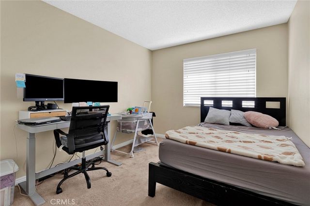 9055 Elm Avenue, Fontana, CA 92335