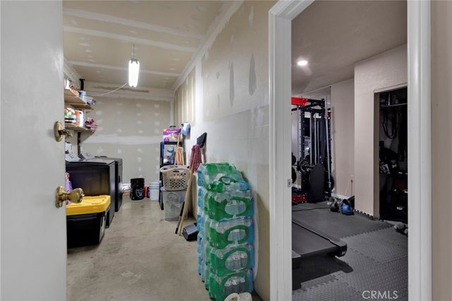 9055 Elm Avenue, Fontana, CA 92335