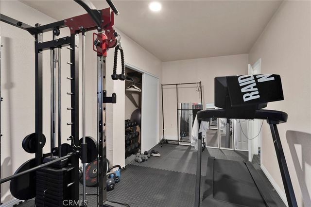 9055 Elm Avenue, Fontana, CA 92335