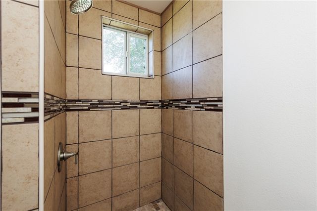 2407 Mary St, Corpus Christi, TX 78405