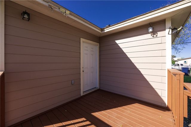 2407 Mary St, Corpus Christi, TX 78405