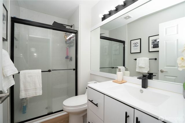 4815 NE 5th Street, Renton, WA 98059