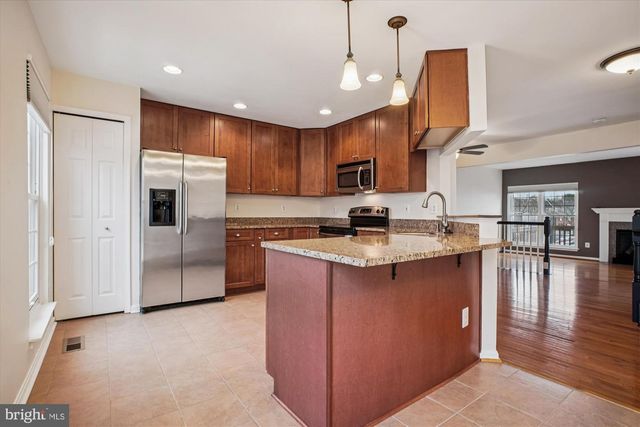 6405 CASTLEFIN WAY, Alexandria, VA 22315