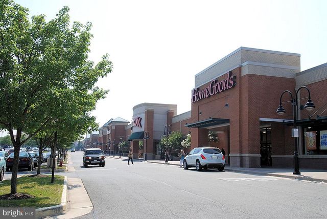 6405 CASTLEFIN WAY, Alexandria, VA 22315