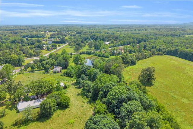 23.64 Acres Burnt Tanyard and Pickens Highway, West Union, SC 29696