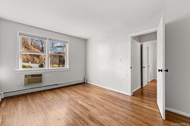 45 Pamela Lane, Valhalla, NY 10595