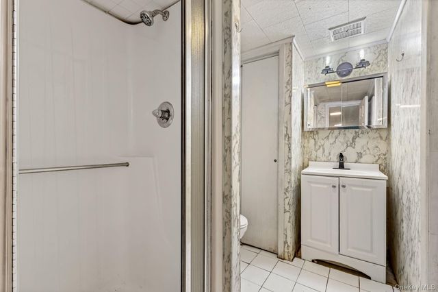 45 Pamela Lane, Valhalla, NY 10595