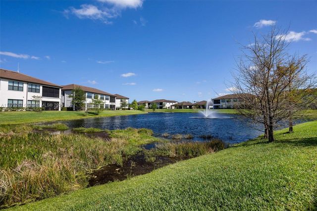 21824 Canadensis Cir 102, Boca Raton, FL 33428