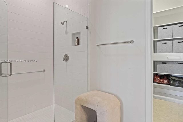 21824 Canadensis Cir 102, Boca Raton, FL 33428