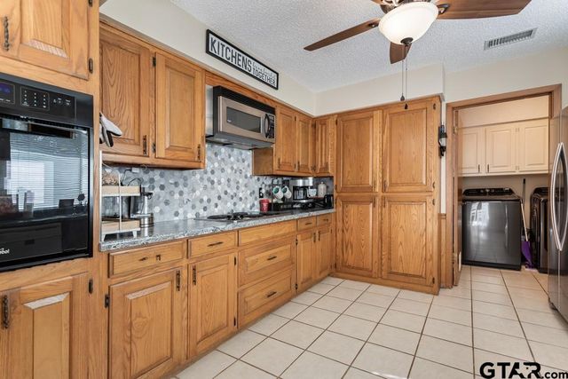 809 Jeffrey Drive, Tyler, TX 75703