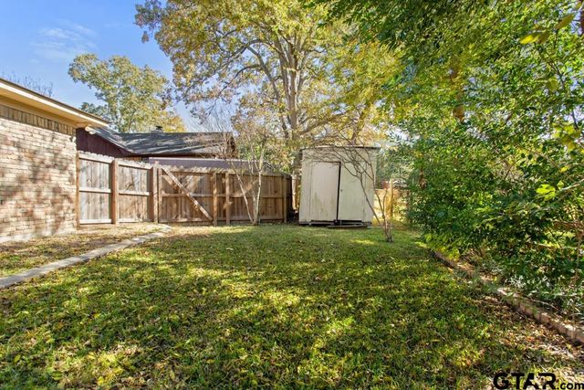 809 Jeffrey Drive, Tyler, TX 75703