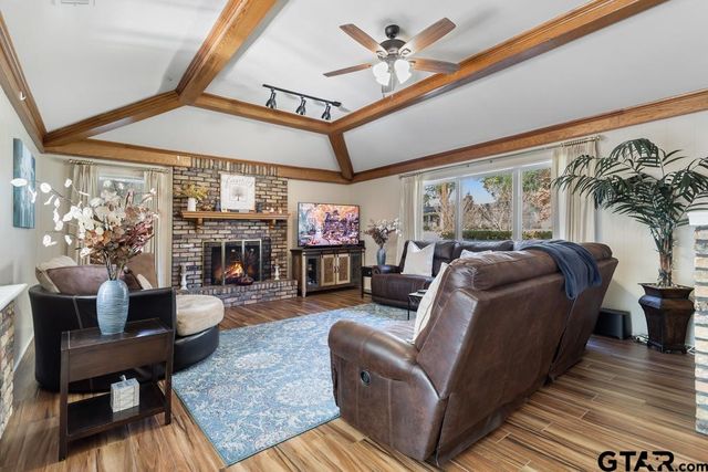 809 Jeffrey Drive, Tyler, TX 75703