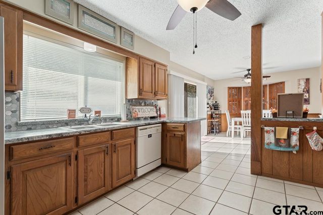 809 Jeffrey Drive, Tyler, TX 75703