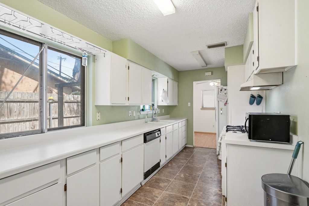 419 Buffalo Drive, Arlington, TX 76013 — photo 3