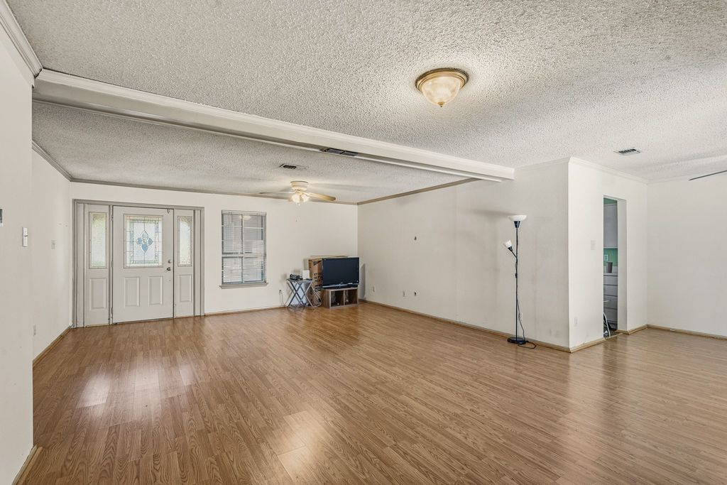 419 Buffalo Drive, Arlington, TX 76013 — photo 4