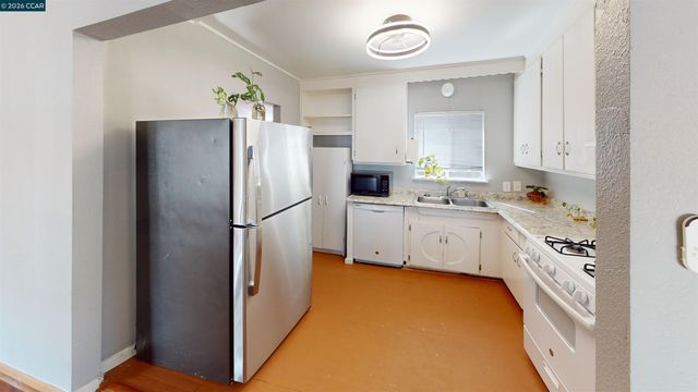 90 Linscheid, Pittsburg, CA 94565