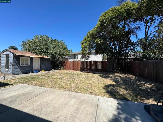 90 Linscheid, Pittsburg, CA 94565