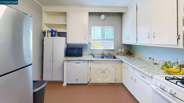 90 Linscheid, Pittsburg, CA 94565