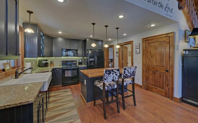 483 Vineyard Creek Way, Murphy, NC 28906