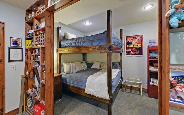 483 Vineyard Creek Way, Murphy, NC 28906