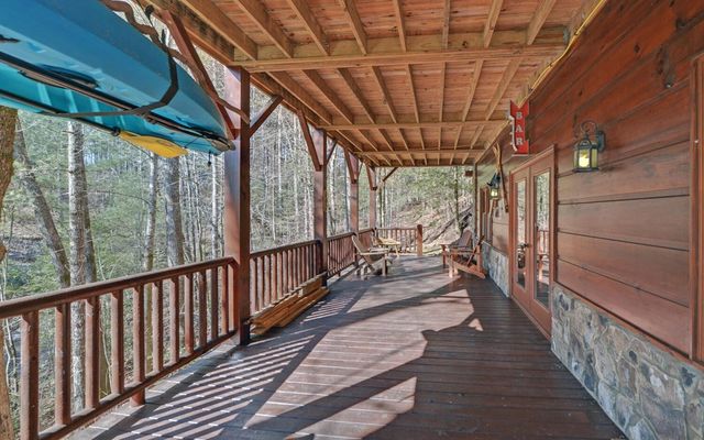 483 Vineyard Creek Way, Murphy, NC 28906