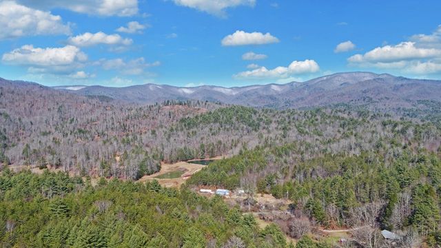 483 Vineyard Creek Way, Murphy, NC 28906