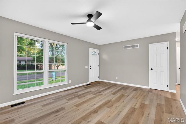 925 Dewayne Drive, Florissant, MO 63031