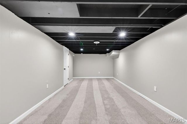 925 Dewayne Drive, Florissant, MO 63031