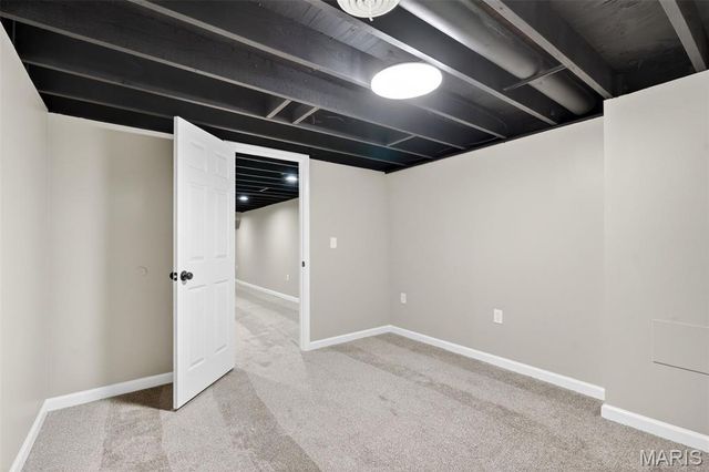 925 Dewayne Drive, Florissant, MO 63031