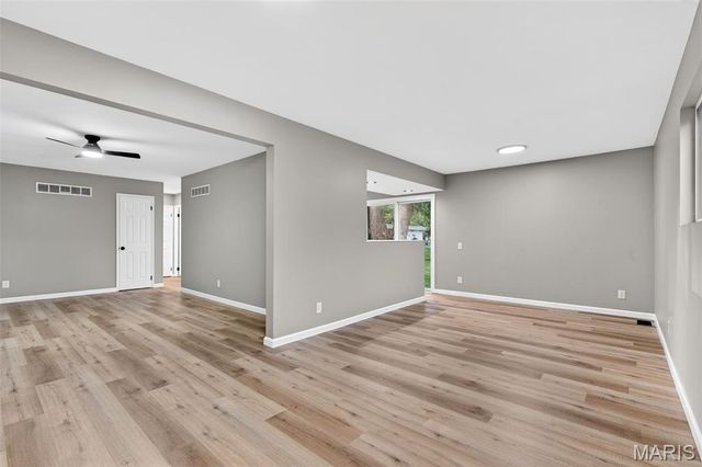 925 Dewayne Drive, Florissant, MO 63031