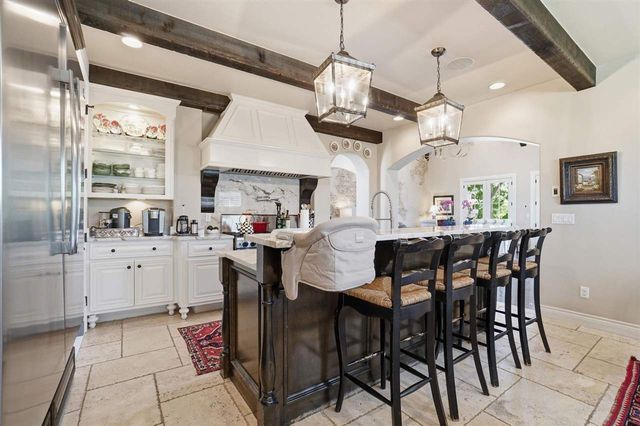 1039 NW Thornbury Dr, Lawton, OK 73505