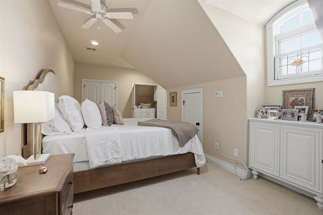 1039 NW Thornbury Dr, Lawton, OK 73505