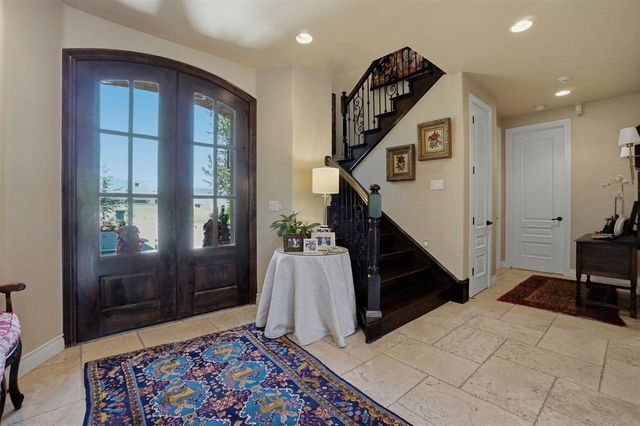 1039 NW Thornbury Dr, Lawton, OK 73505