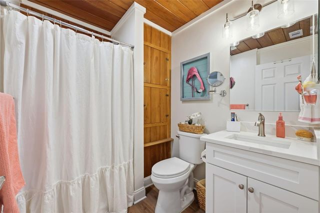 400 4TH AVENUE NW, Largo, FL 33770