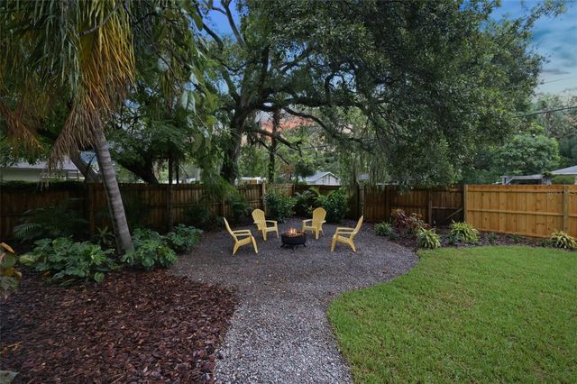 400 4TH AVENUE NW, Largo, FL 33770