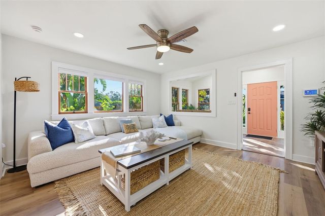 400 4TH AVENUE NW, Largo, FL 33770