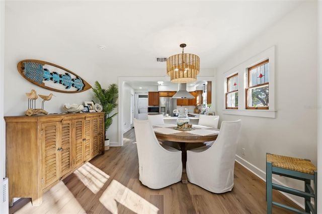 400 4TH AVENUE NW, Largo, FL 33770