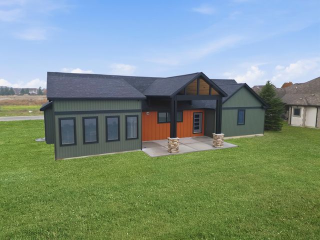 7342 Brookhaven Drive, Crown Point, IN 46307