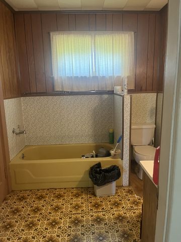 1107 W Church St, Orlinda, TN 37141