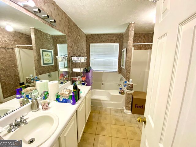 2534 Meadow Brooke Court, Lithonia, GA 30058