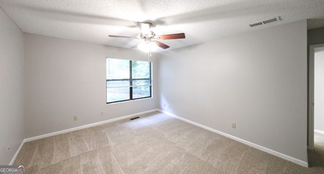 7012 S Pinewood Court, Villa Rica, GA 30180