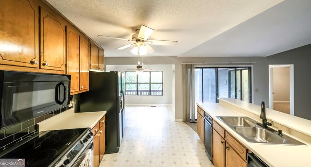 7012 S Pinewood Court, Villa Rica, GA 30180